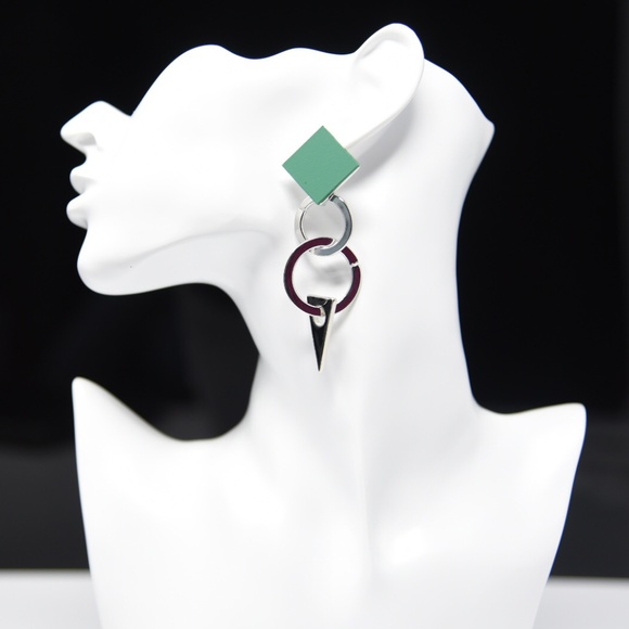 Original Design Geometric Asymmetric Earrings - Picture 5 of 6